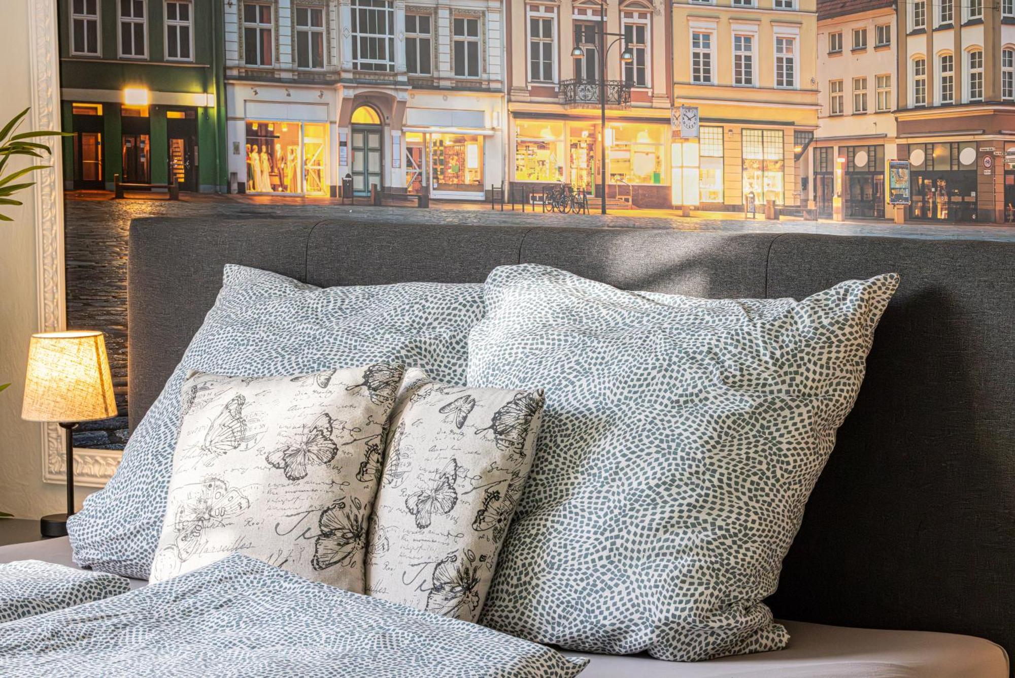 Luxus City Apartment Sauna Balkon Kueche Zentral Росток Экстерьер фото